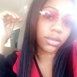 Meet your Posher, Leann